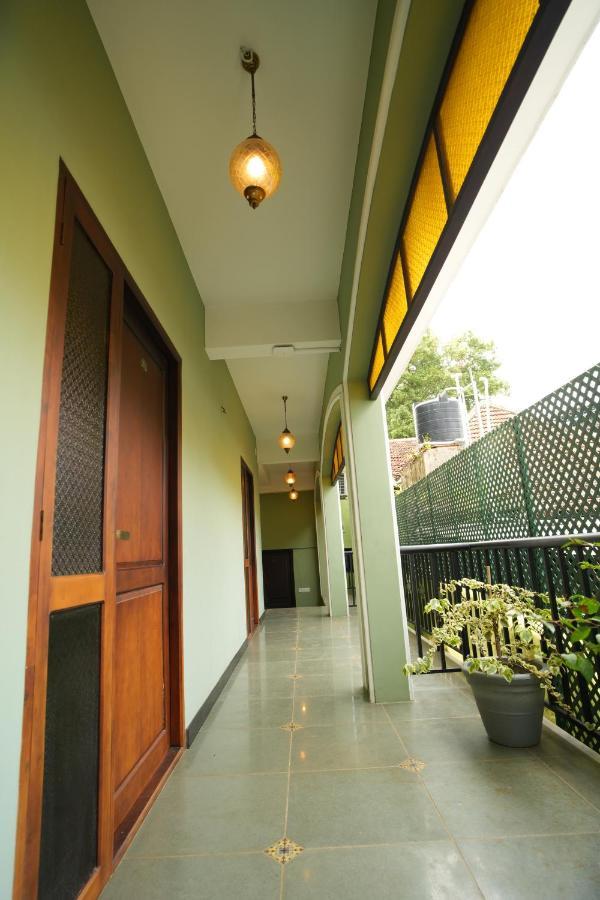 Hotel The Sunset Bay Fort Kochi Exterior foto